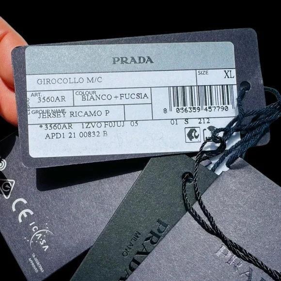 PRADA***Cropped White T-Shirt W/Sequined Logo***XL $1380 NWT - Picture 10 of 11